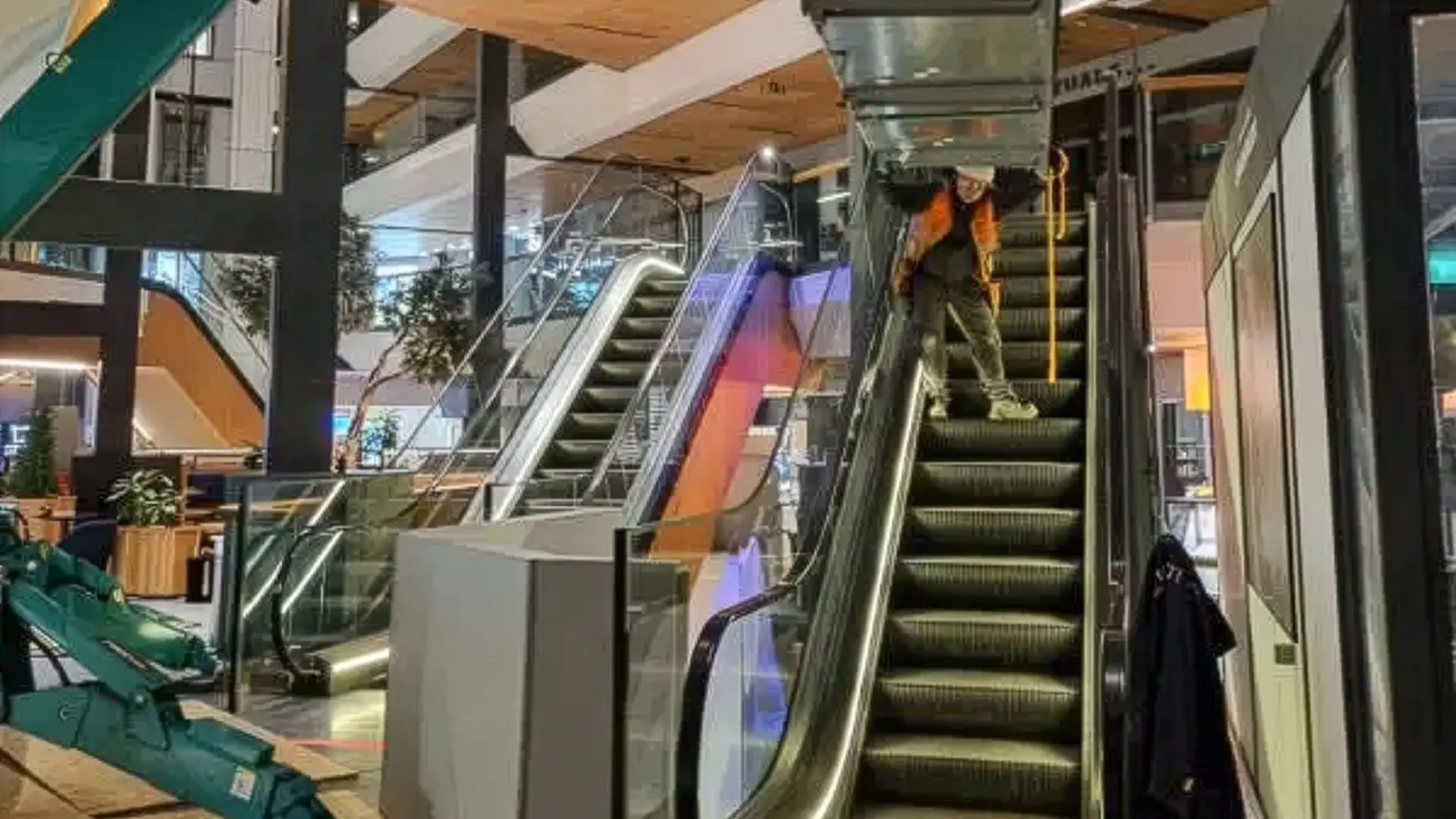 kjøledisk i lufta Galleriet Bergen bredde - Kelvin AS